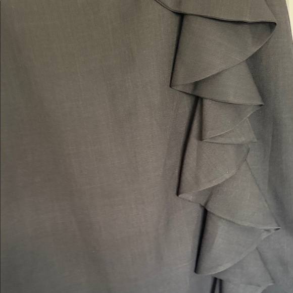 Classic Black Pencil Skirt with Side Ruffle - Picture 3 of 3